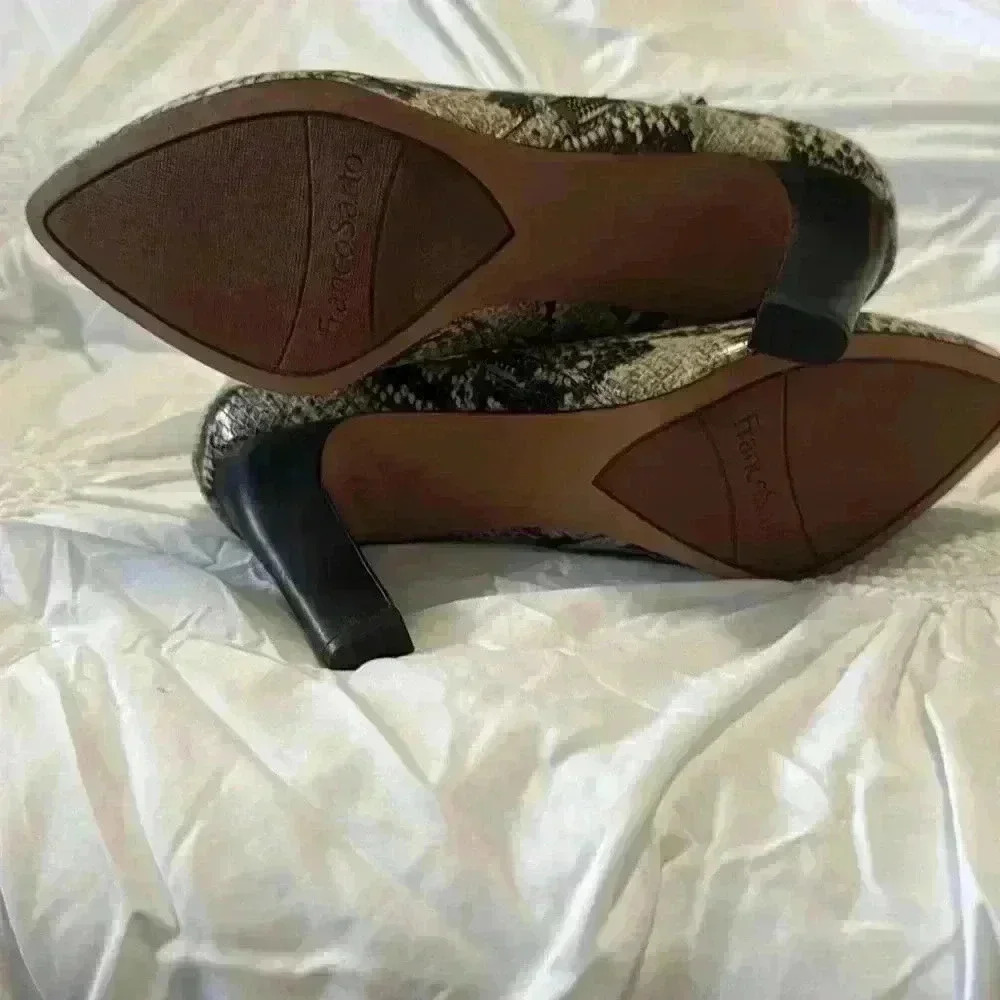 Franco Sarto Booties Snakeskin Print Size 7 - Picture 6 of 9